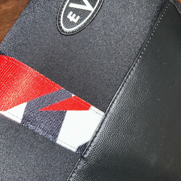 Eddie Van Halen Authentic Duffle Bag NEW - Picture 7 of 13